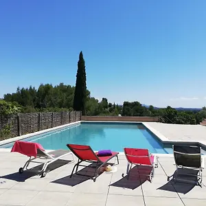 Les Garrigues De La Vallee Des Baux Paradou